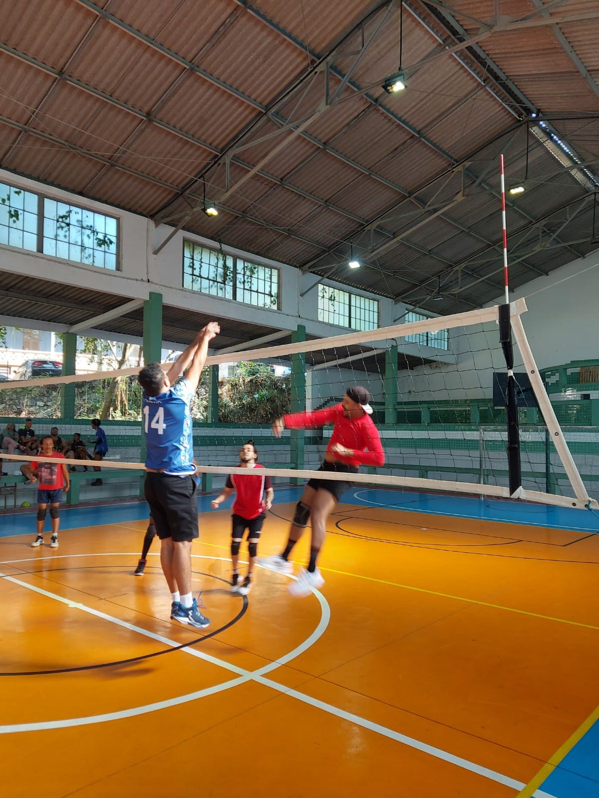 Torneio de Voleibol 4x4